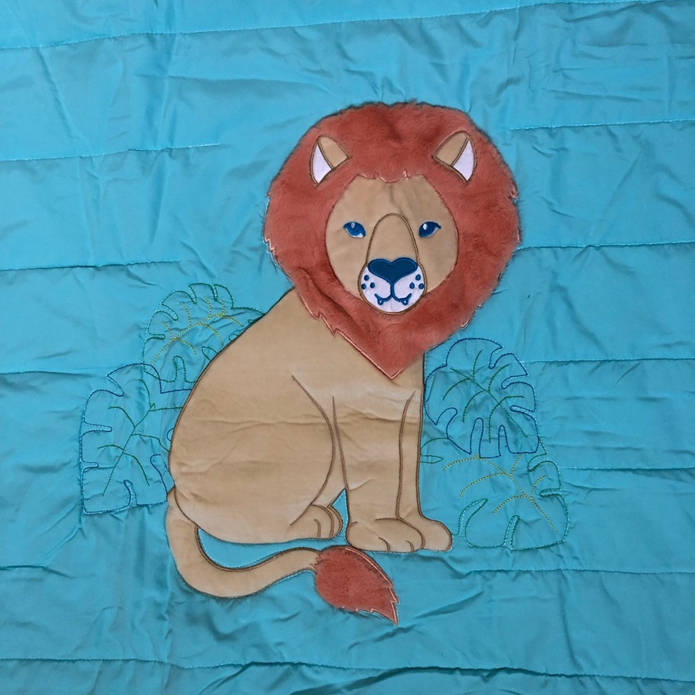 Soft Landing Lion Animal Adventure Blanket